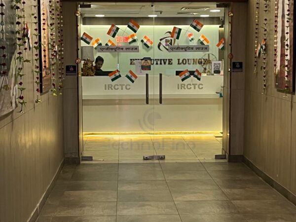 IRCTC Executive Lounge New Delhi Review